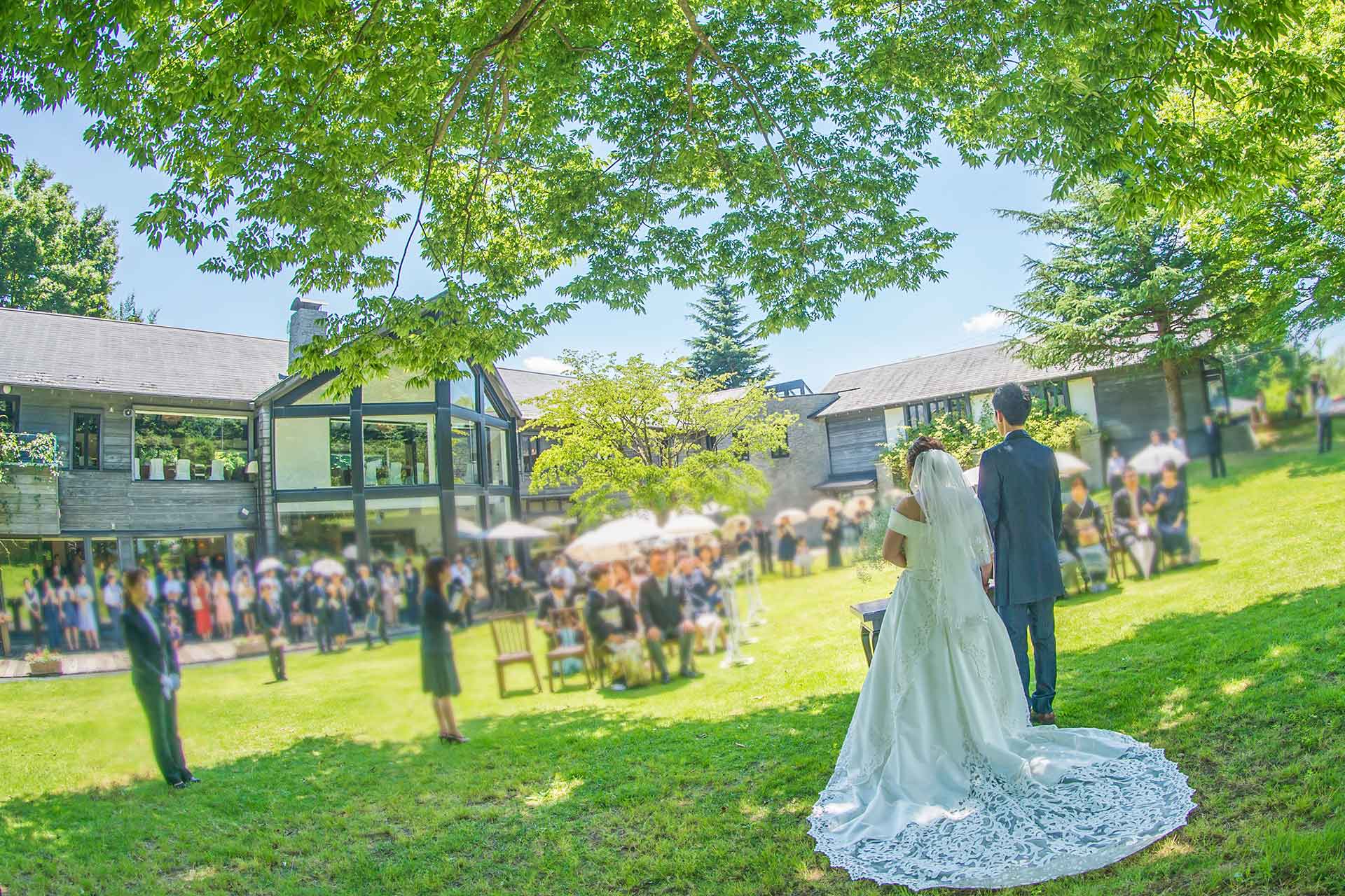 美しい大自然の中のウェディング